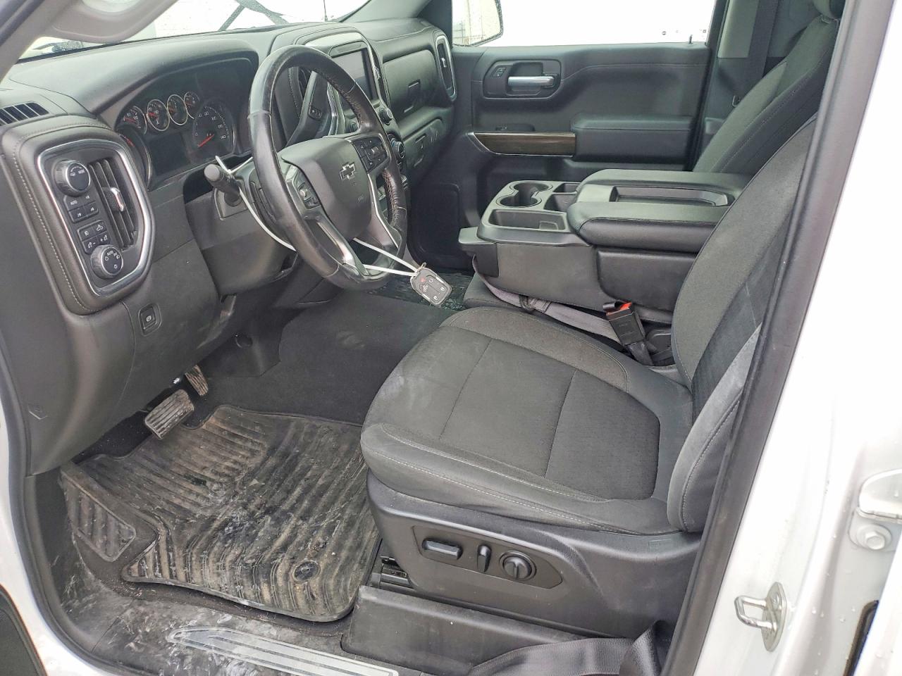 2020 CHEVROLET SILVERADO K1500 RST photo 7