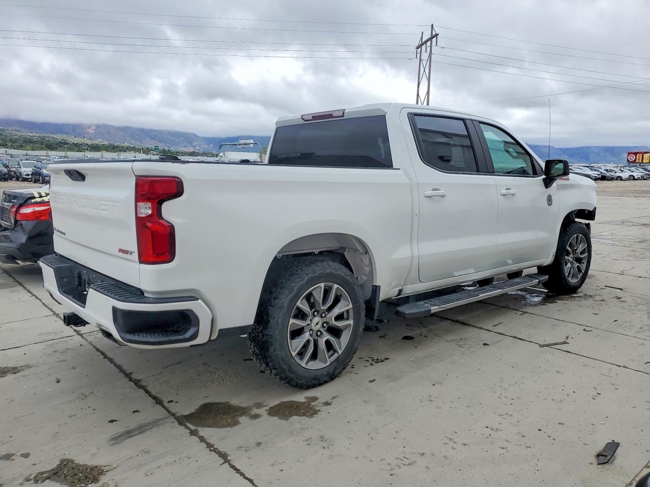 2020 CHEVROLET SILVERADO K1500 RST photo 3