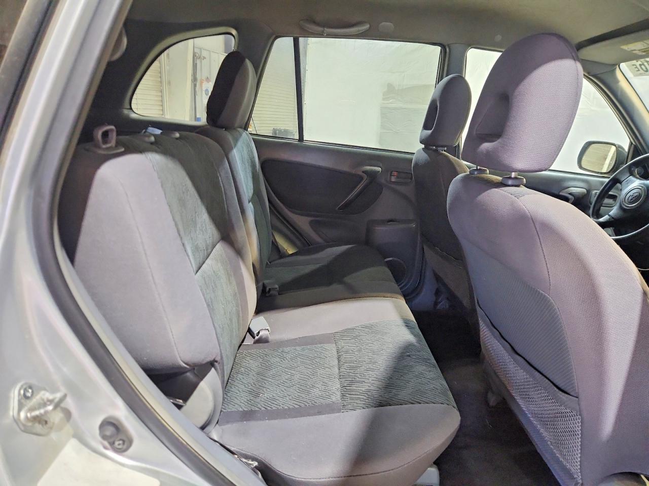 2001 TOYOTA RAV4 BASE photo 21