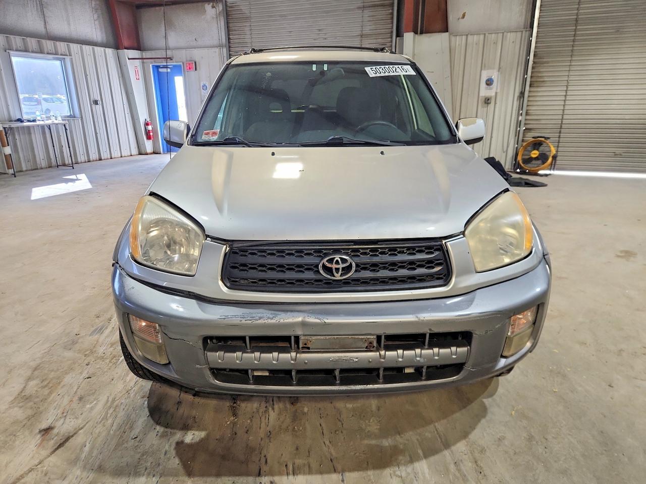 2001 TOYOTA RAV4 BASE photo 9