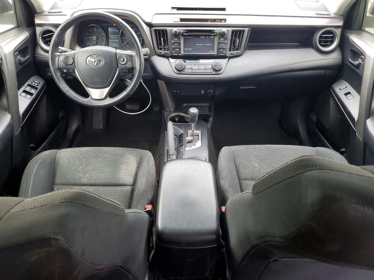 2017 TOYOTA RAV4 XLE photo 15