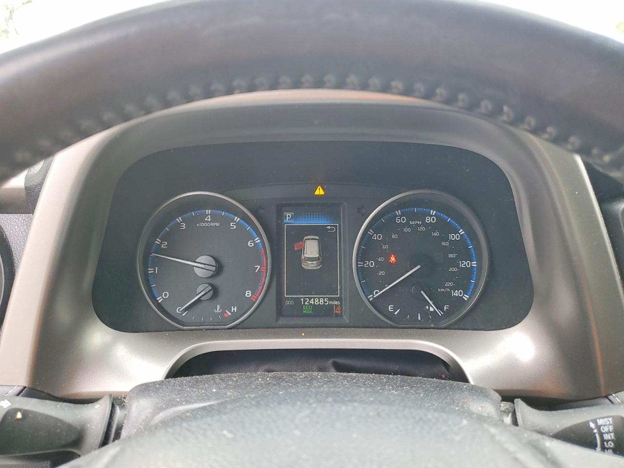 2017 TOYOTA RAV4 XLE photo 17