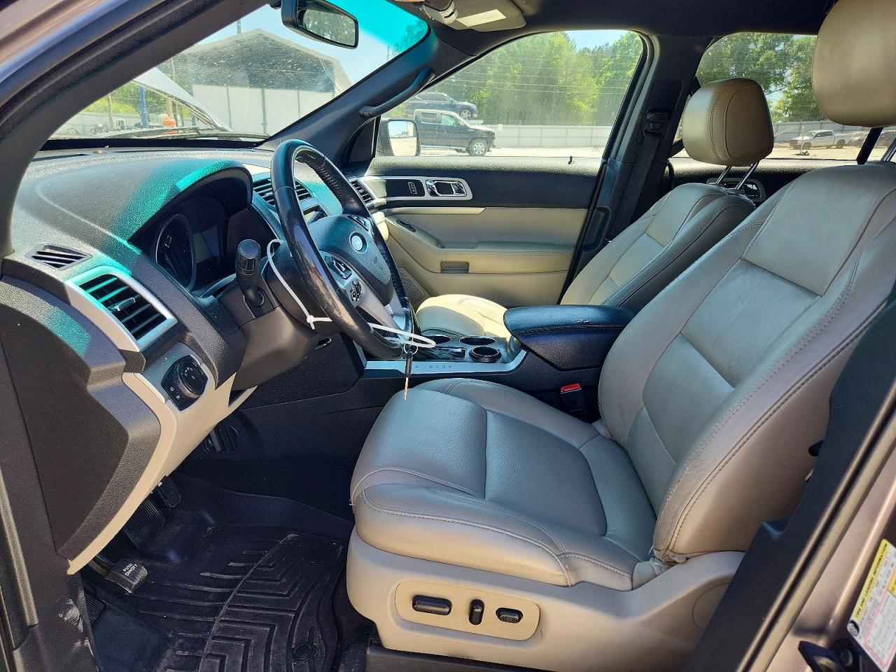2013 FORD EXPLORER XLT photo 13