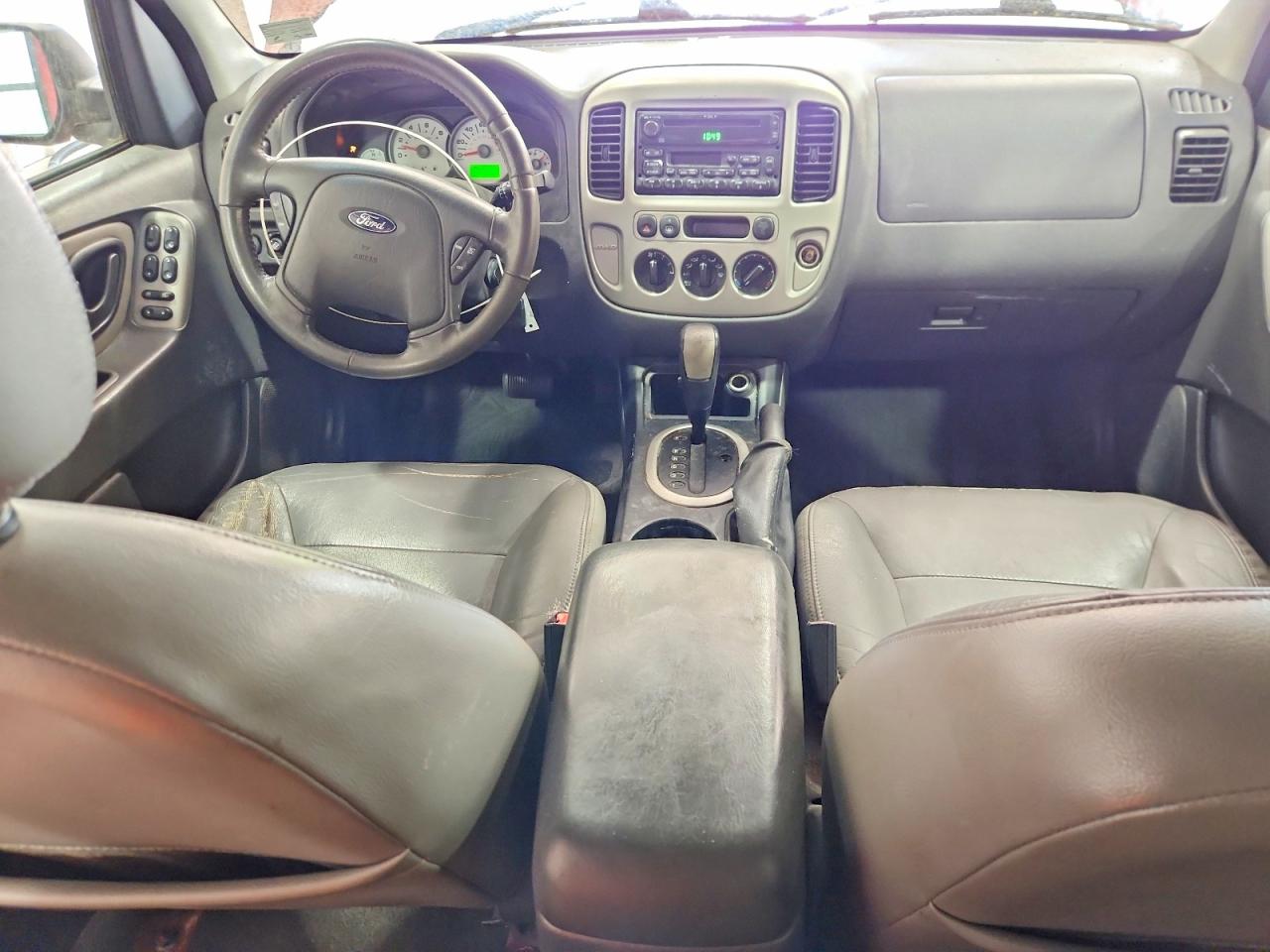 2005 FORD ESCAPE XLT photo 15