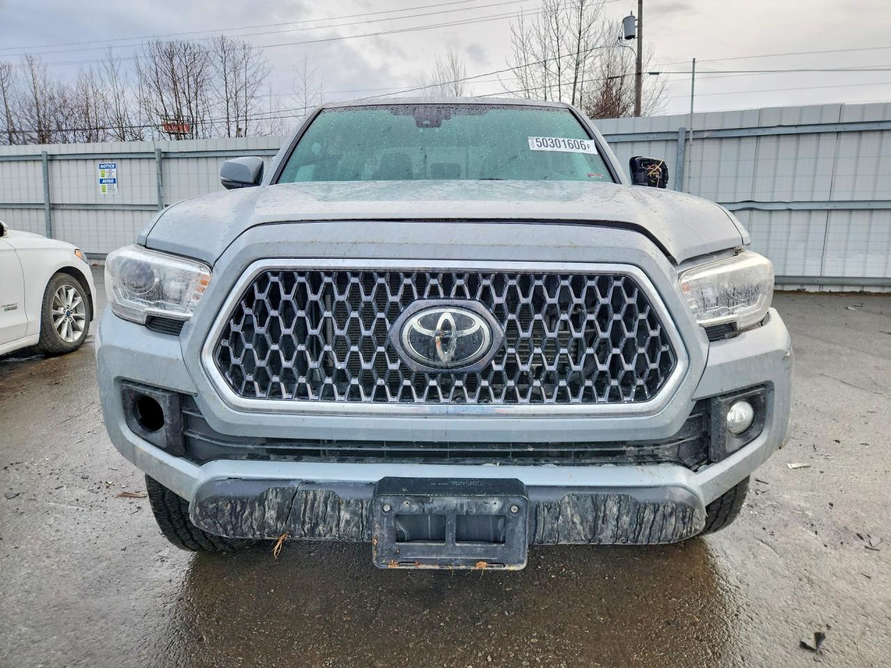 2019 TOYOTA TACOMA TRD OFF-ROAD photo 9
