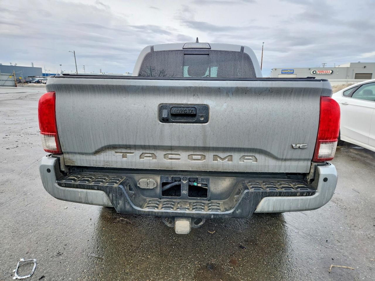 2019 TOYOTA TACOMA TRD OFF-ROAD photo 11
