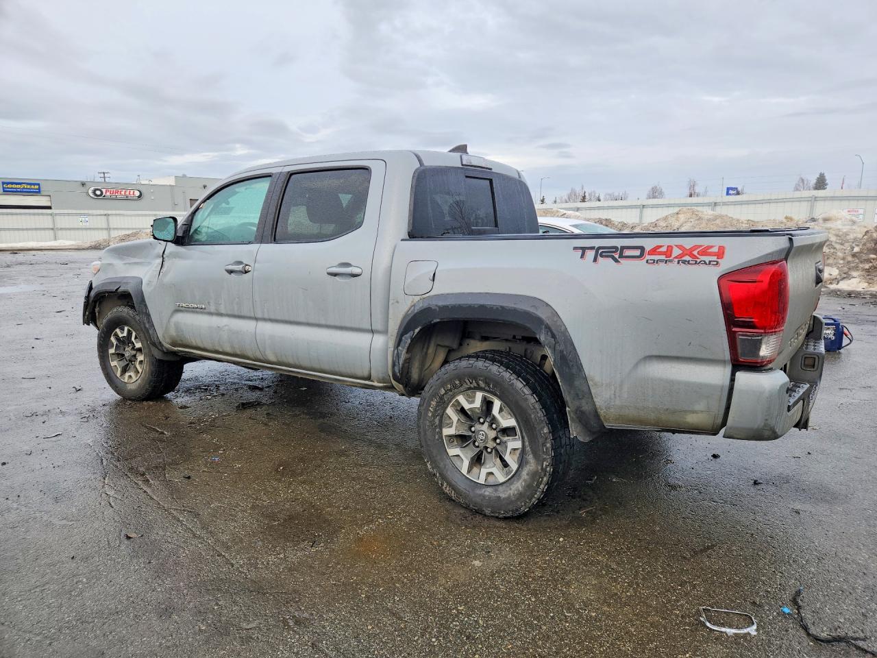 2019 TOYOTA TACOMA TRD OFF-ROAD photo 3