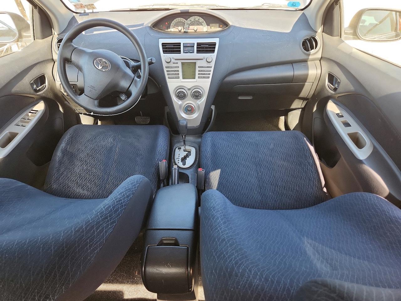2007 TOYOTA YARIS photo 15