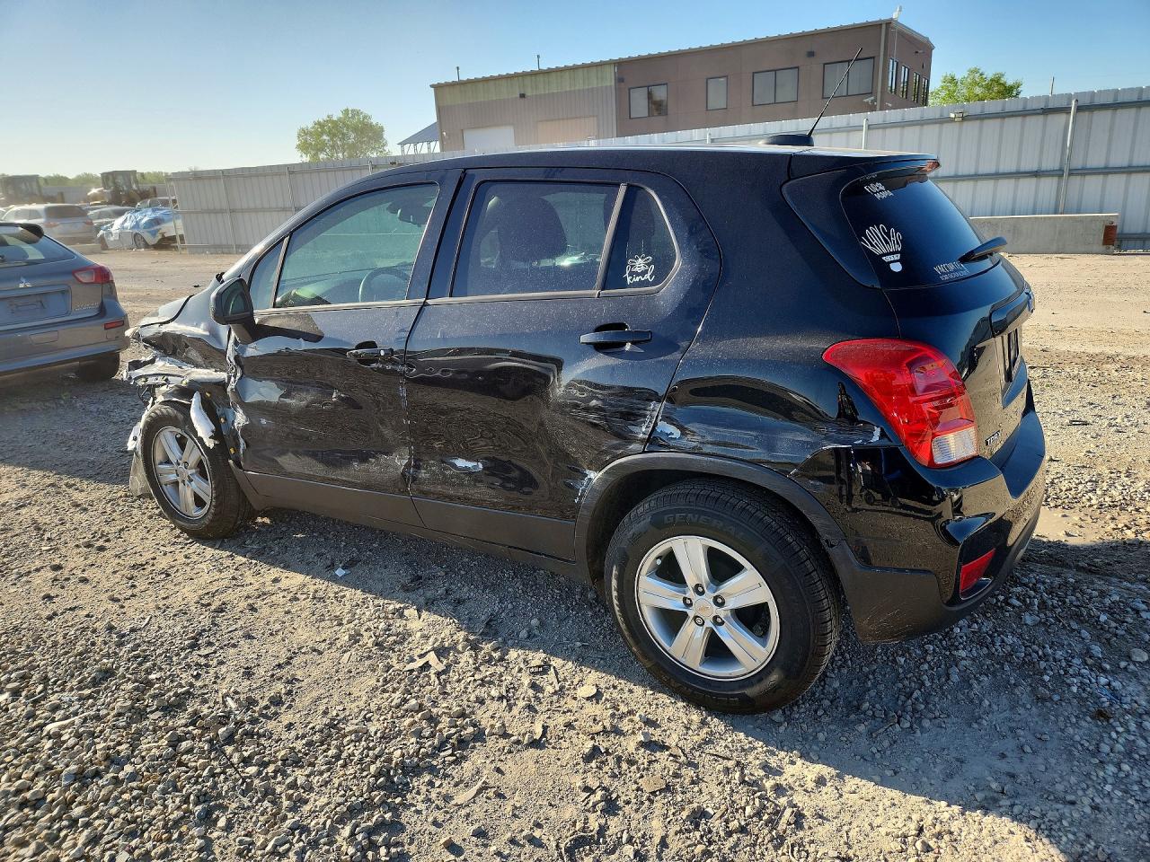2020 CHEVROLET TRAX LS photo 4