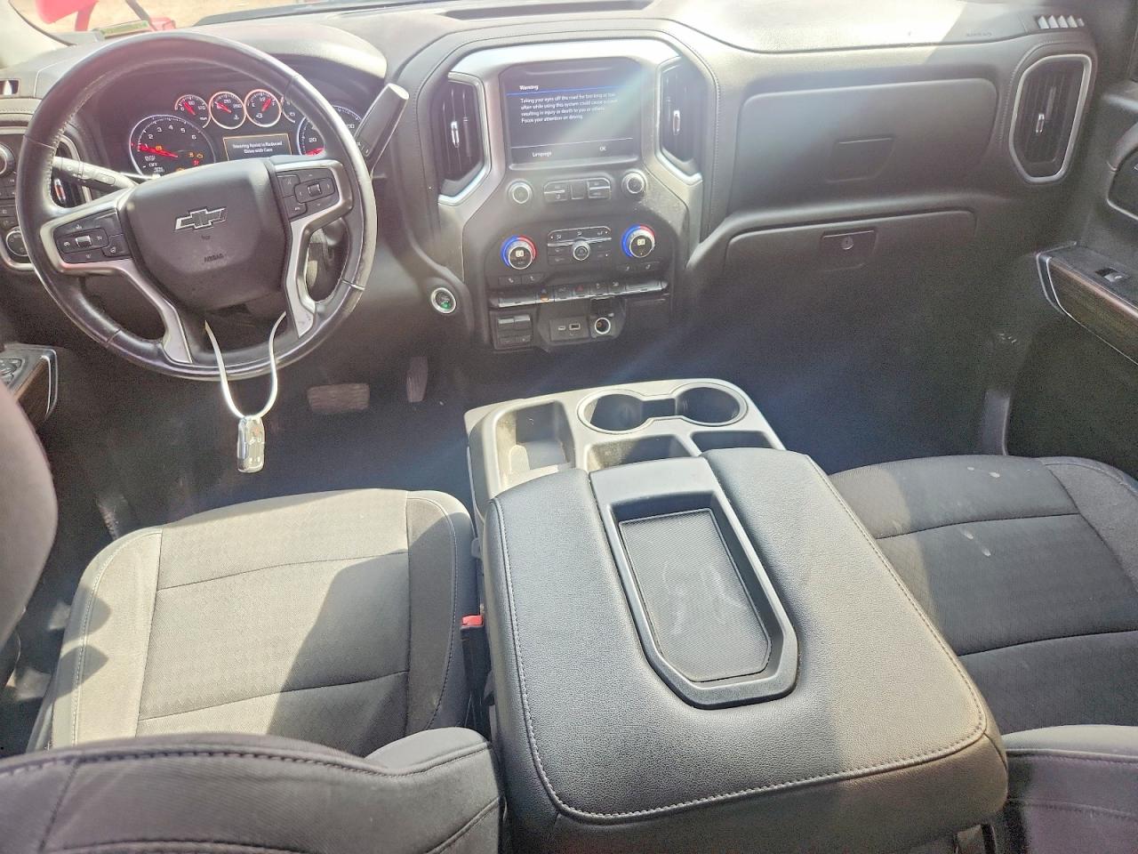 2019 CHEVROLET SILVERADO K1500 RST photo 15