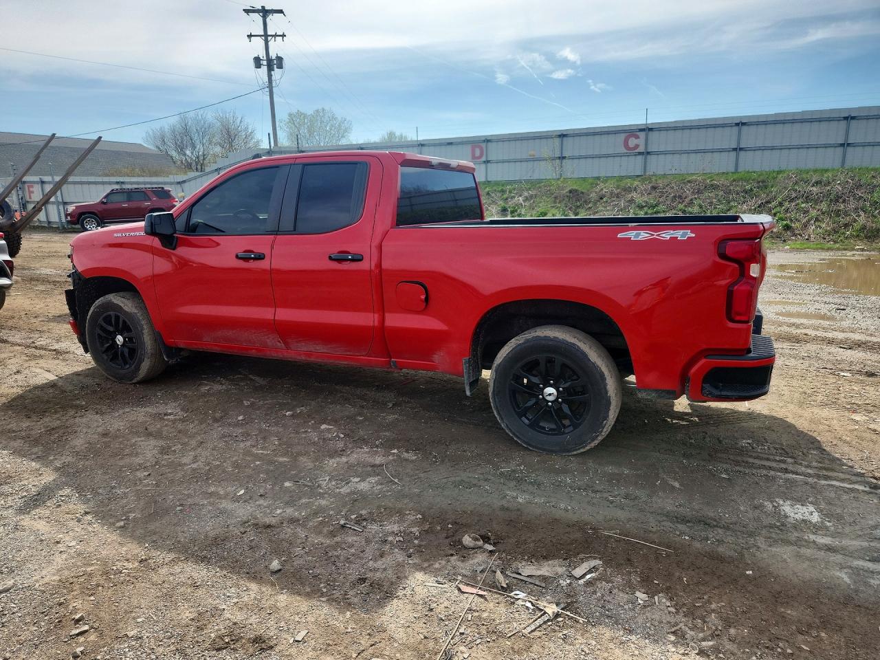 2019 CHEVROLET SILVERADO K1500 RST photo 3