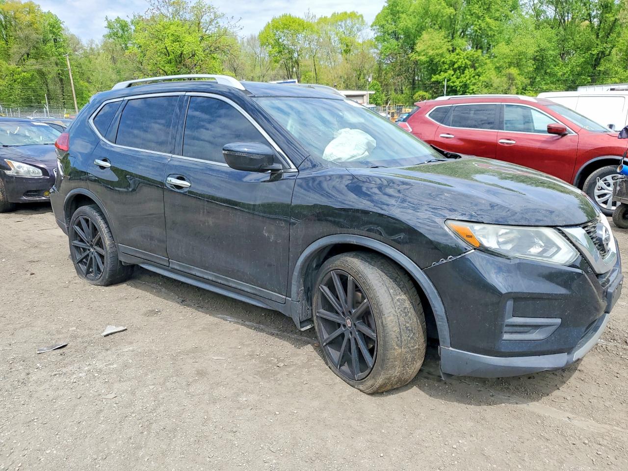 2017 NISSAN ROGUE SV photo 4