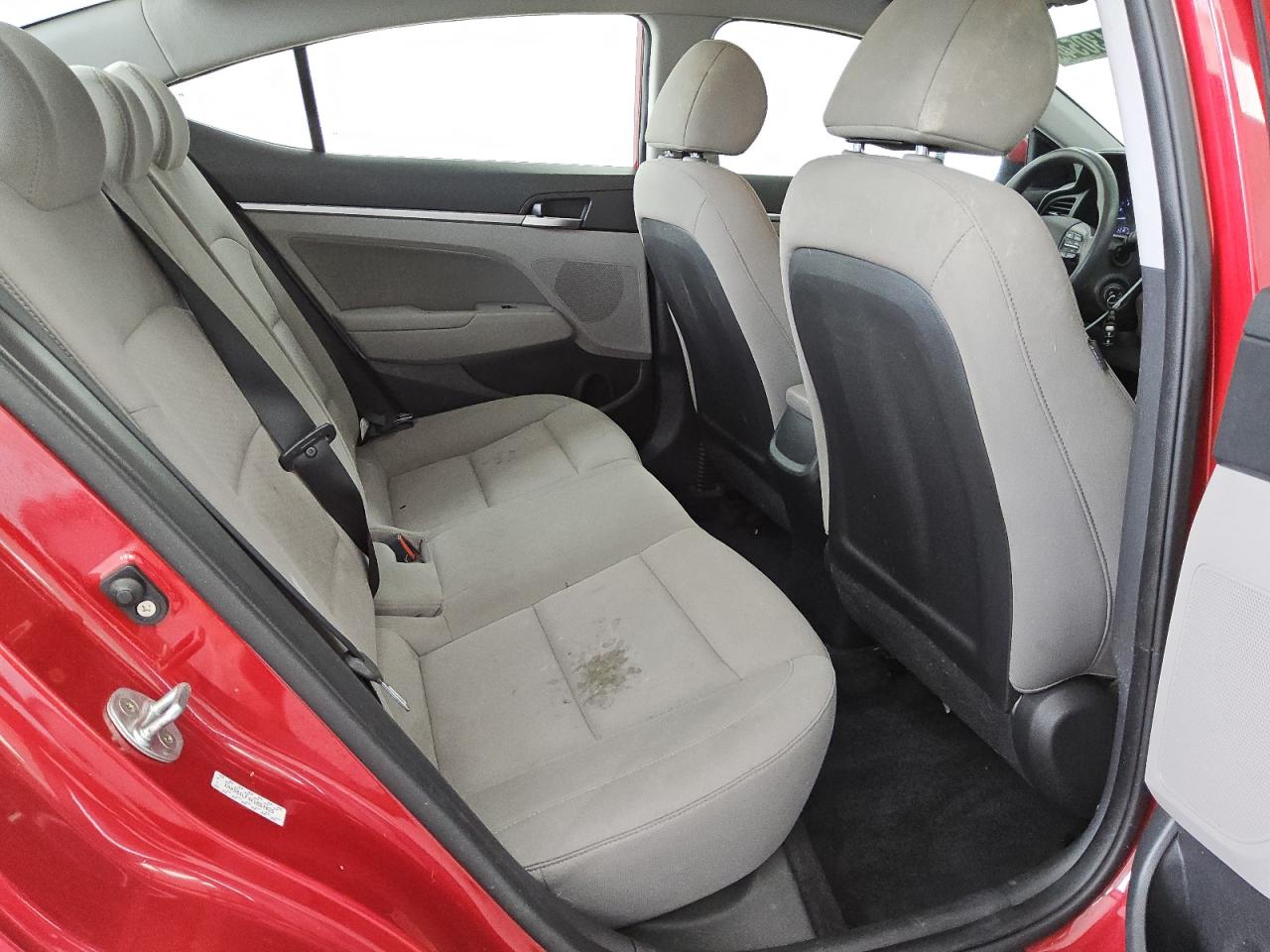 2019 HYUNDAI ELANTRA photo 28