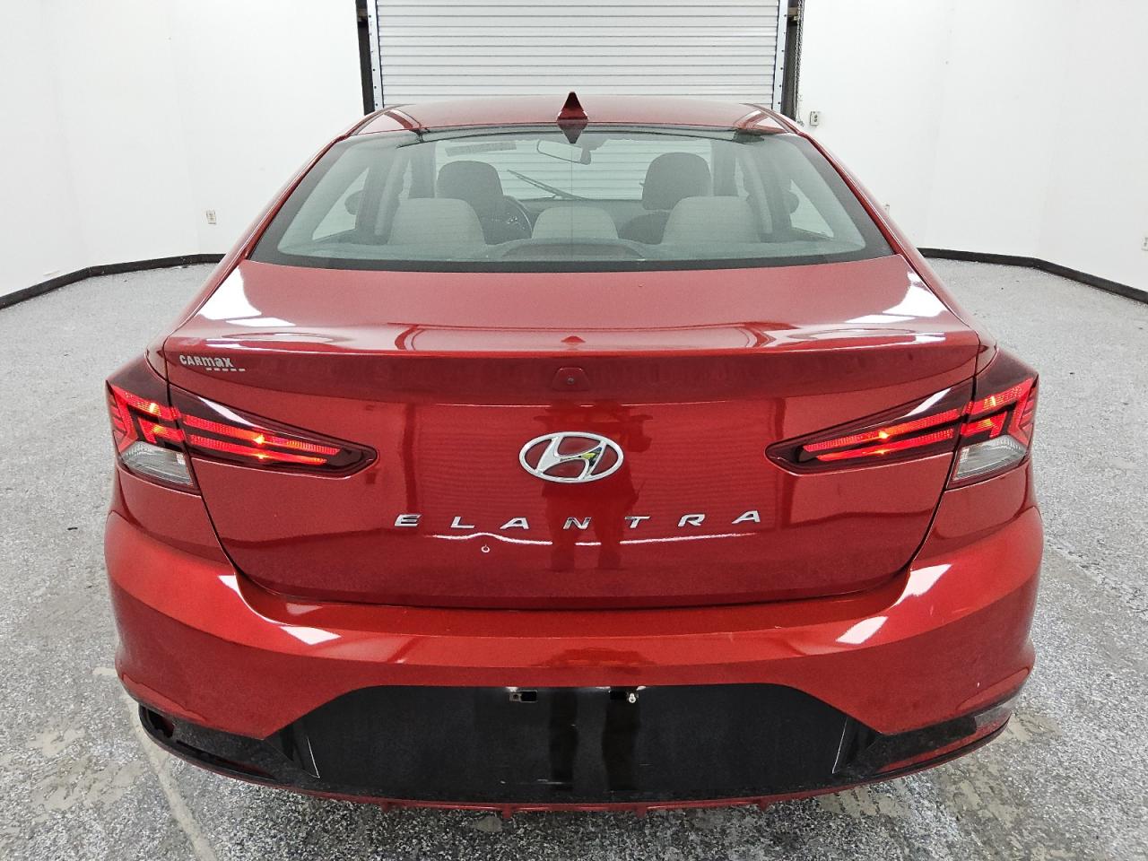 2019 HYUNDAI ELANTRA photo 16