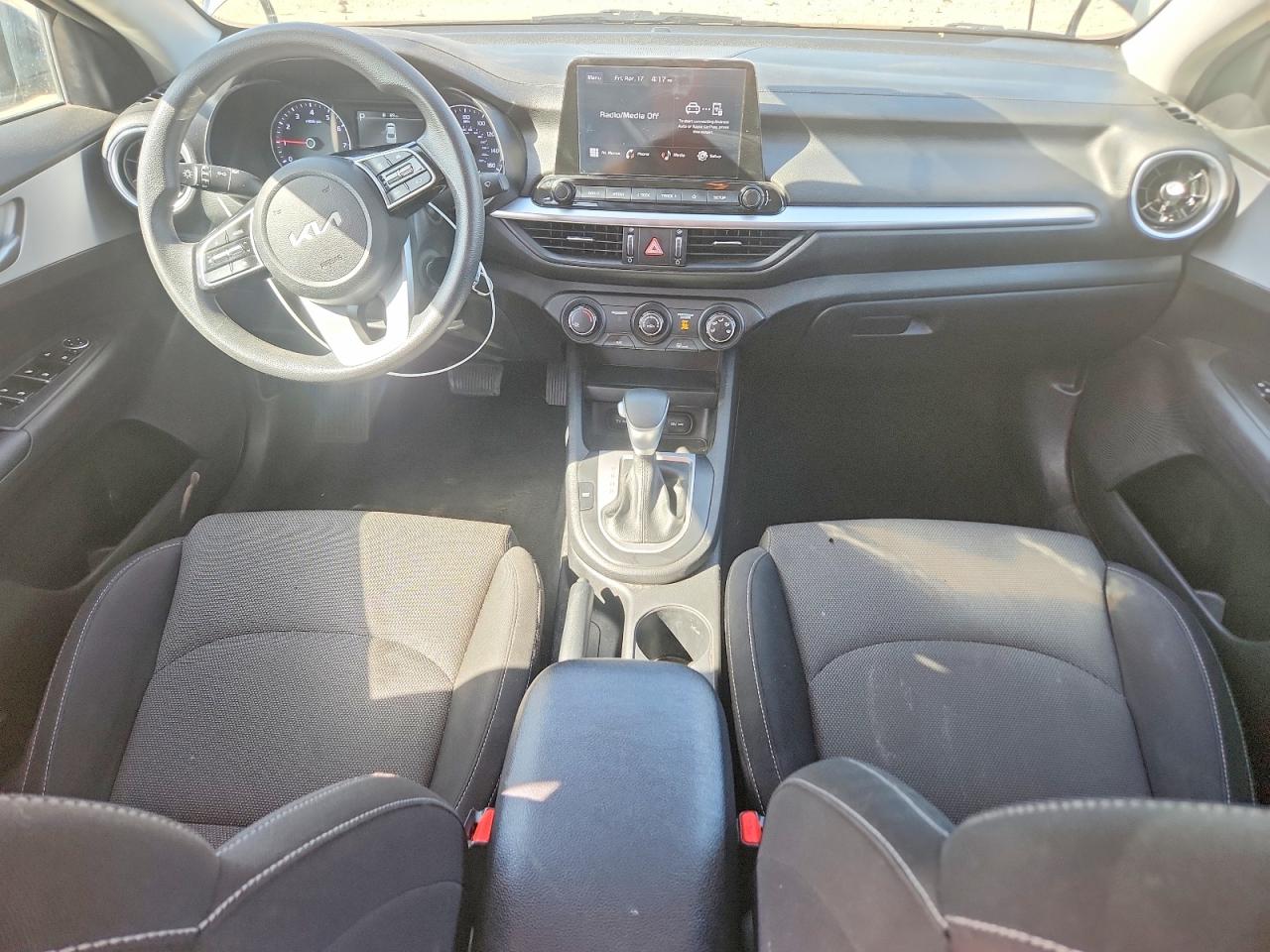 2023 KIA FORTE LXS photo 22
