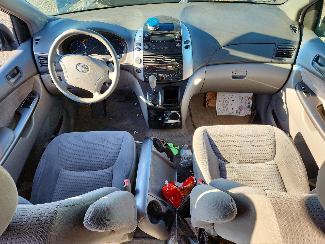 2006 TOYOTA SIENNA LE 7 PASSENGER photo 15