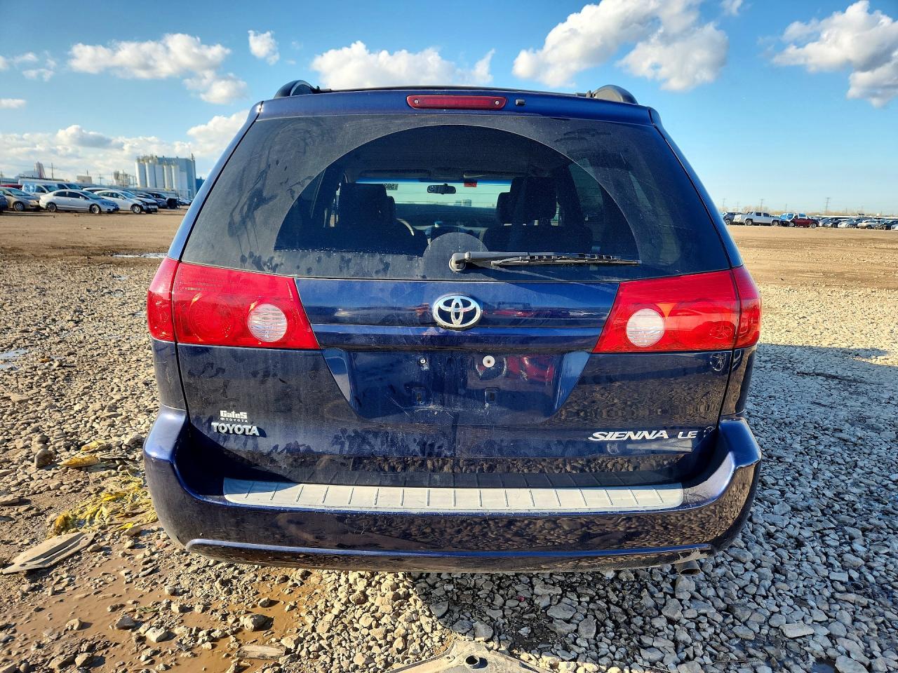 2006 TOYOTA SIENNA LE 7 PASSENGER photo 11
