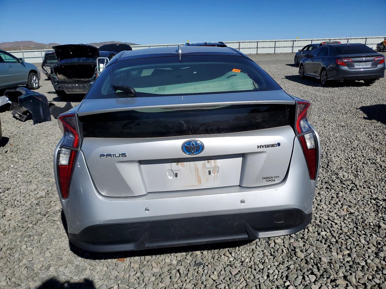 2018 TOYOTA PRIUS FOUR TOURING photo 11