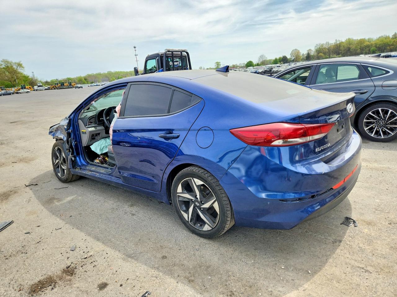2018 HYUNDAI ELANTRA SEL photo 4
