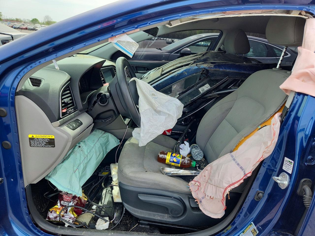2018 HYUNDAI ELANTRA SEL photo 19