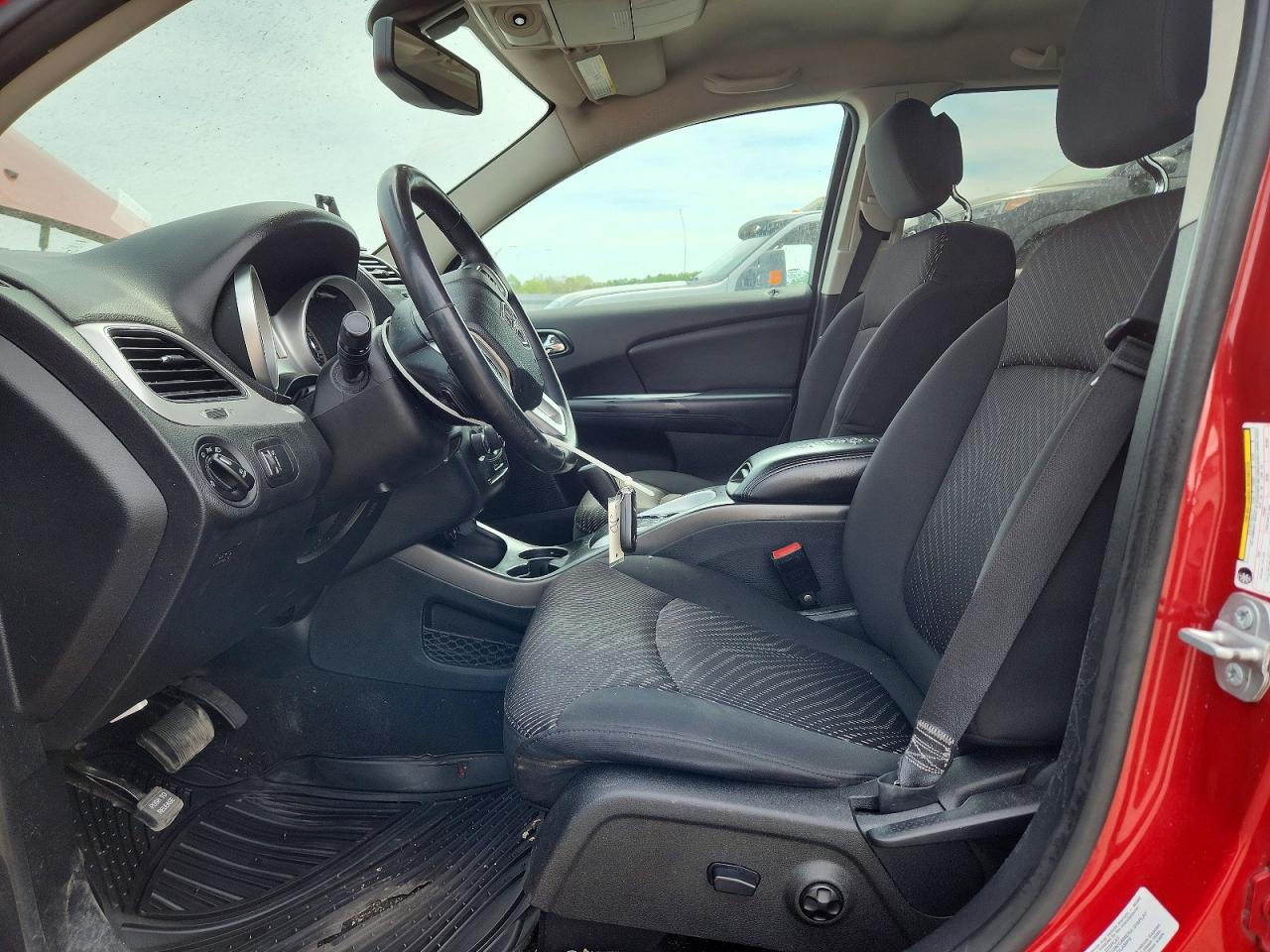 2015 DODGE JOURNEY SXT photo 19