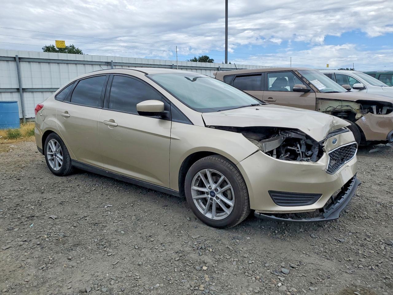 2018 FORD FOCUS SE photo 7