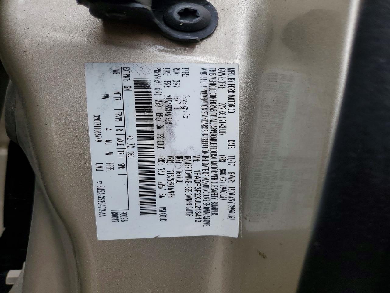 2018 FORD FOCUS SE photo 25