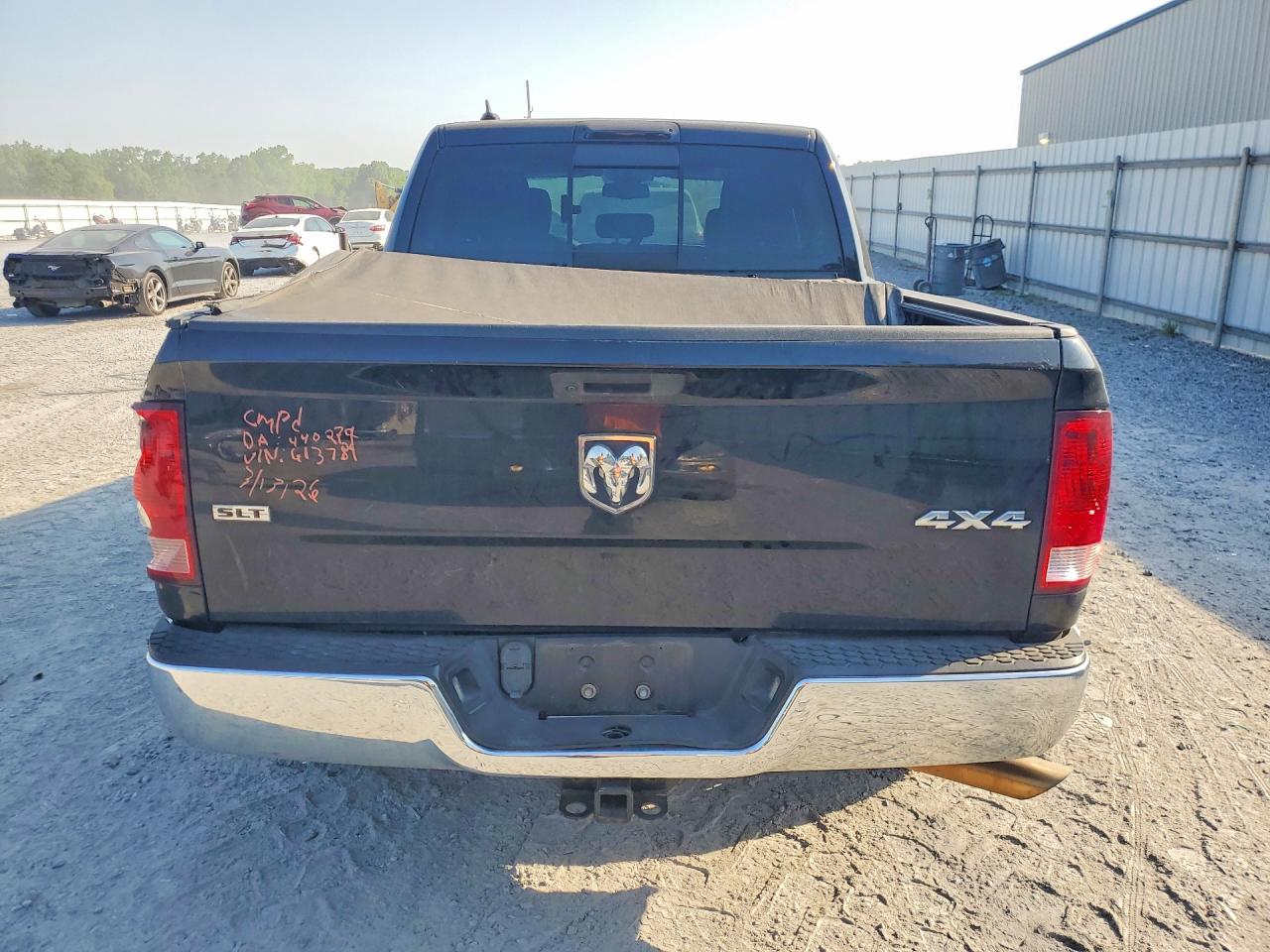 2019 RAM 1500 CLASSIC SLT photo 16