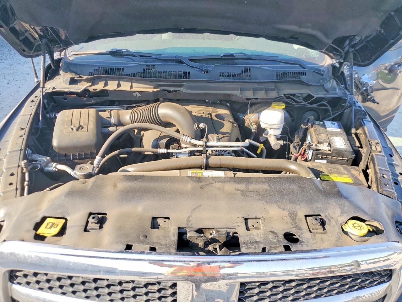 2019 RAM 1500 CLASSIC SLT photo 31
