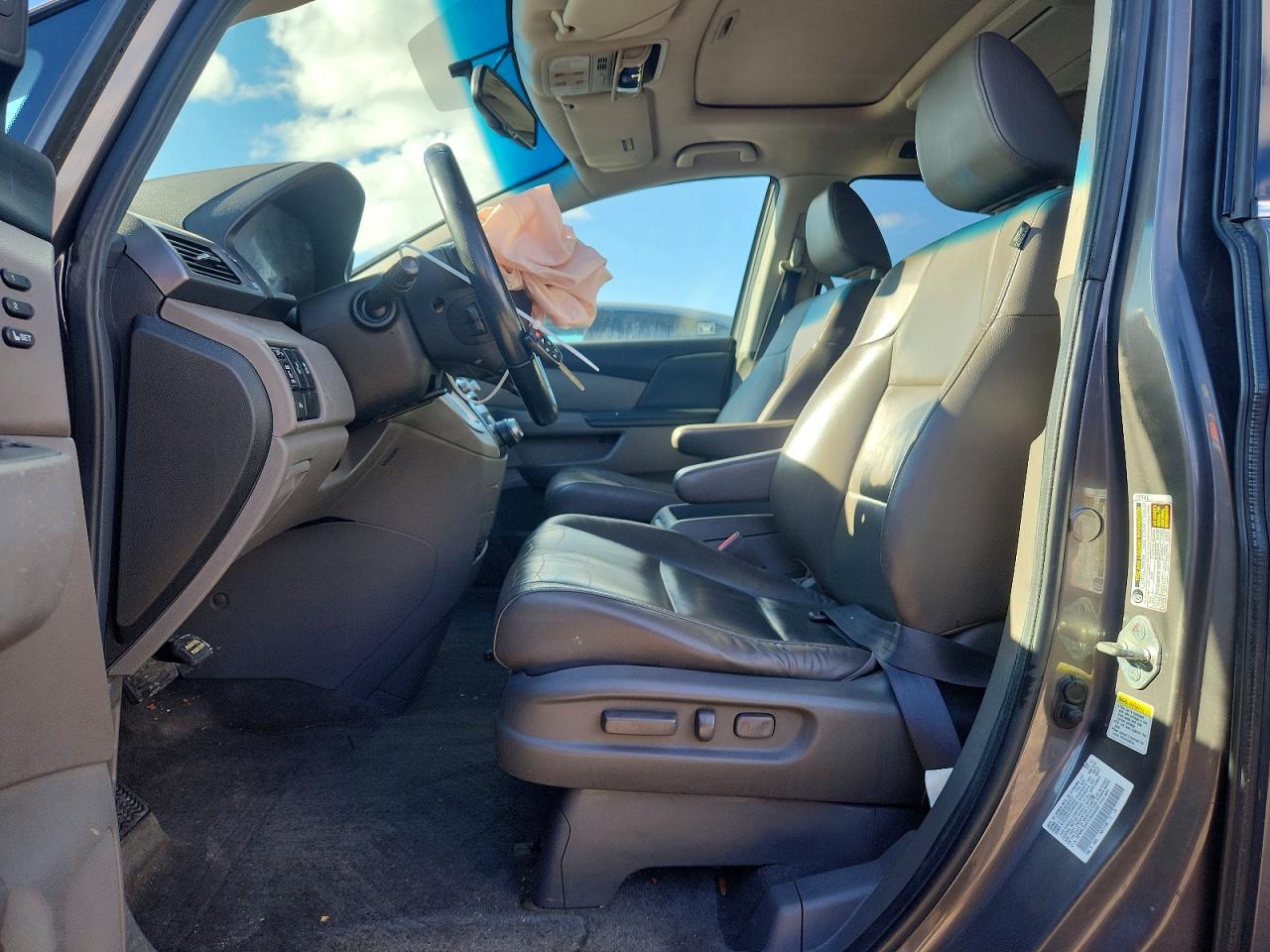 2012 HONDA ODYSSEY TOURING photo 19