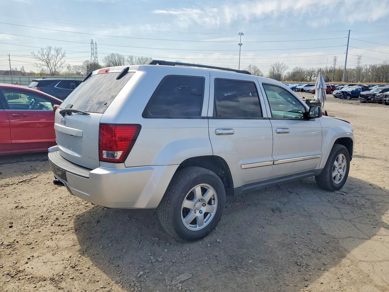 2010 JEEP GRAND CHEROKEE LAREDO photo 5