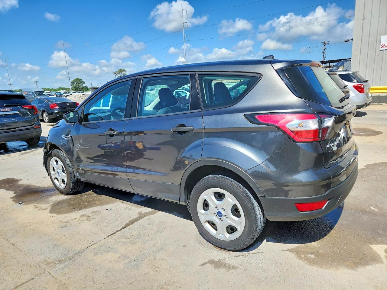 2018 FORD ESCAPE S photo 2