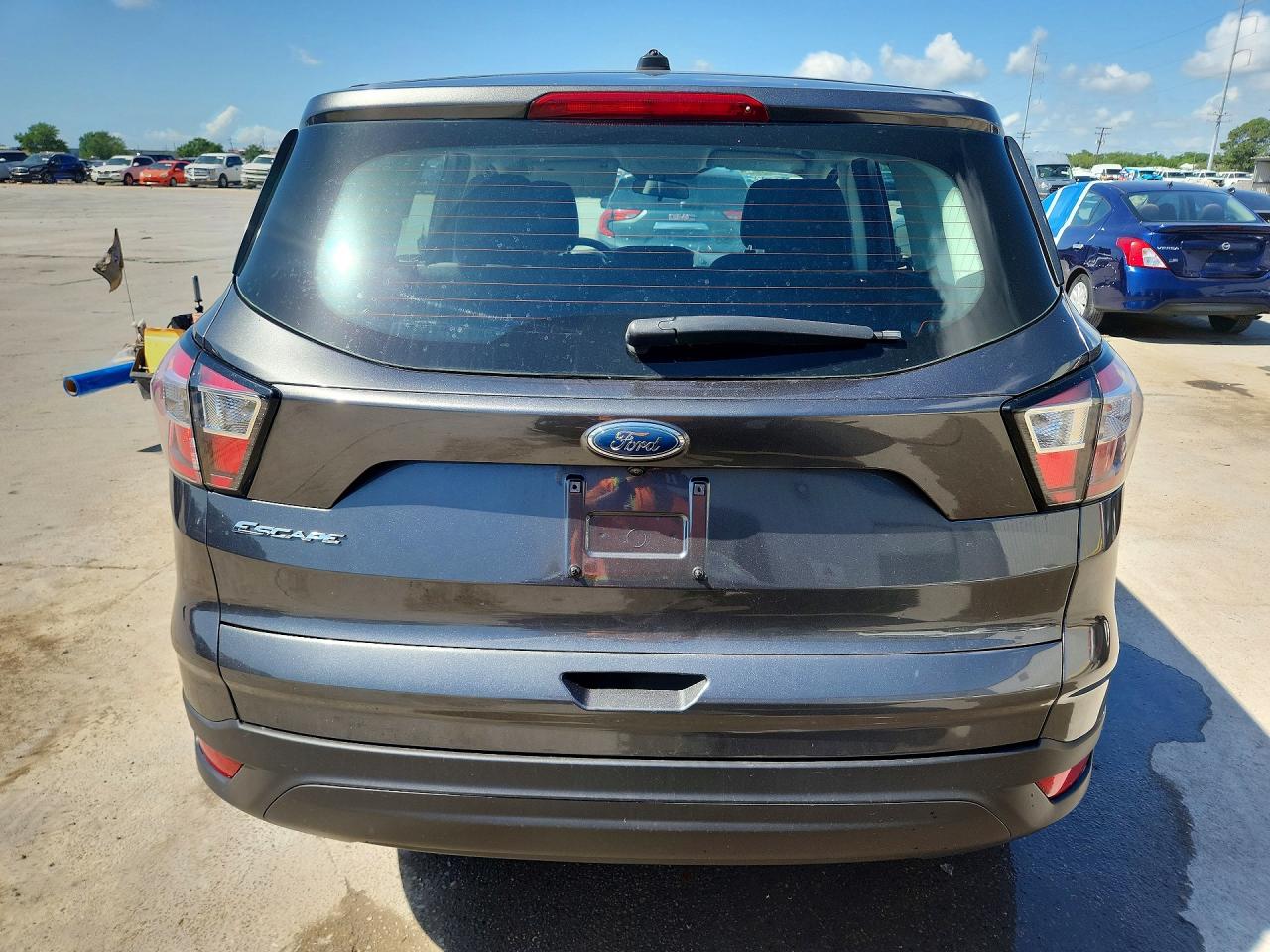 2018 FORD ESCAPE S photo 6