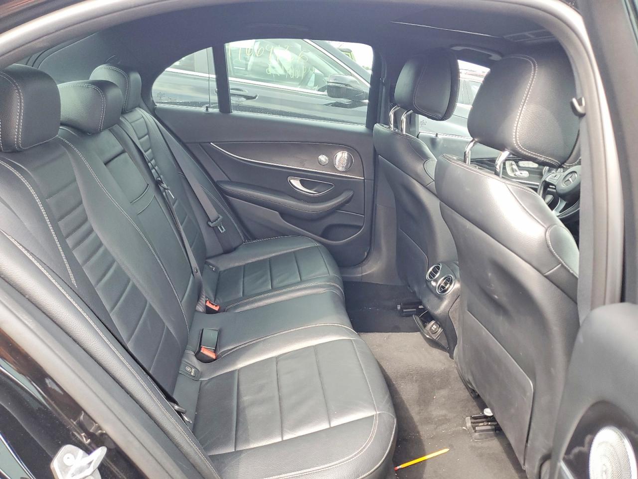 2017 MERCEDES-BENZ E 300 4MATIC photo 19