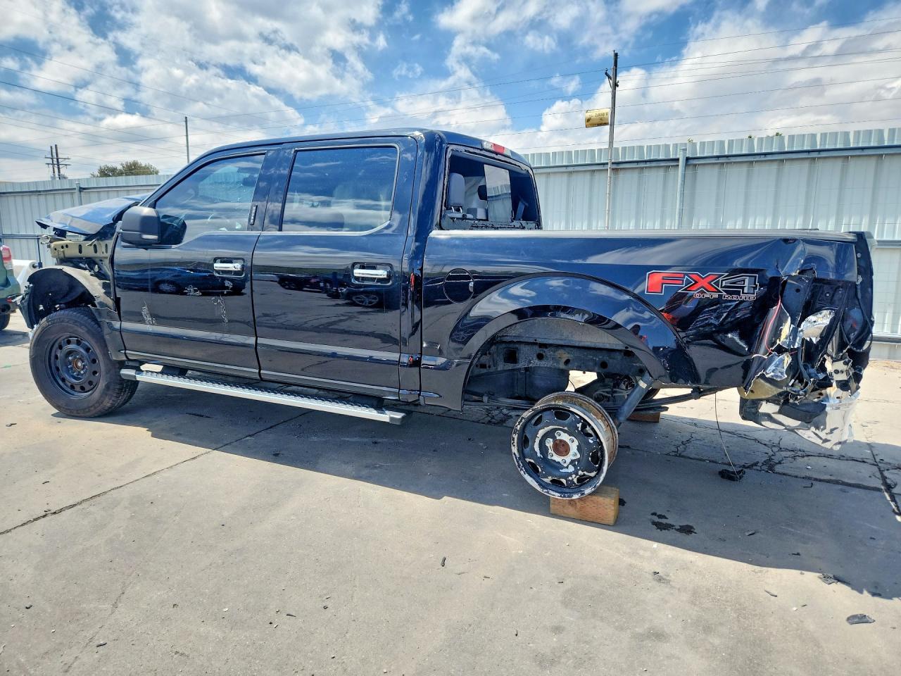 2020 FORD F150 SUPERCREW photo 2