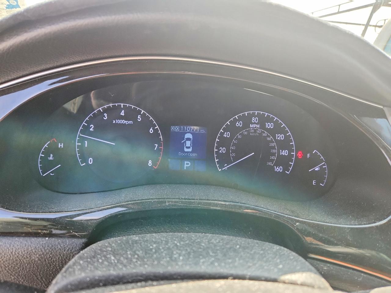 2013 HYUNDAI GENESIS 3.8L photo 9