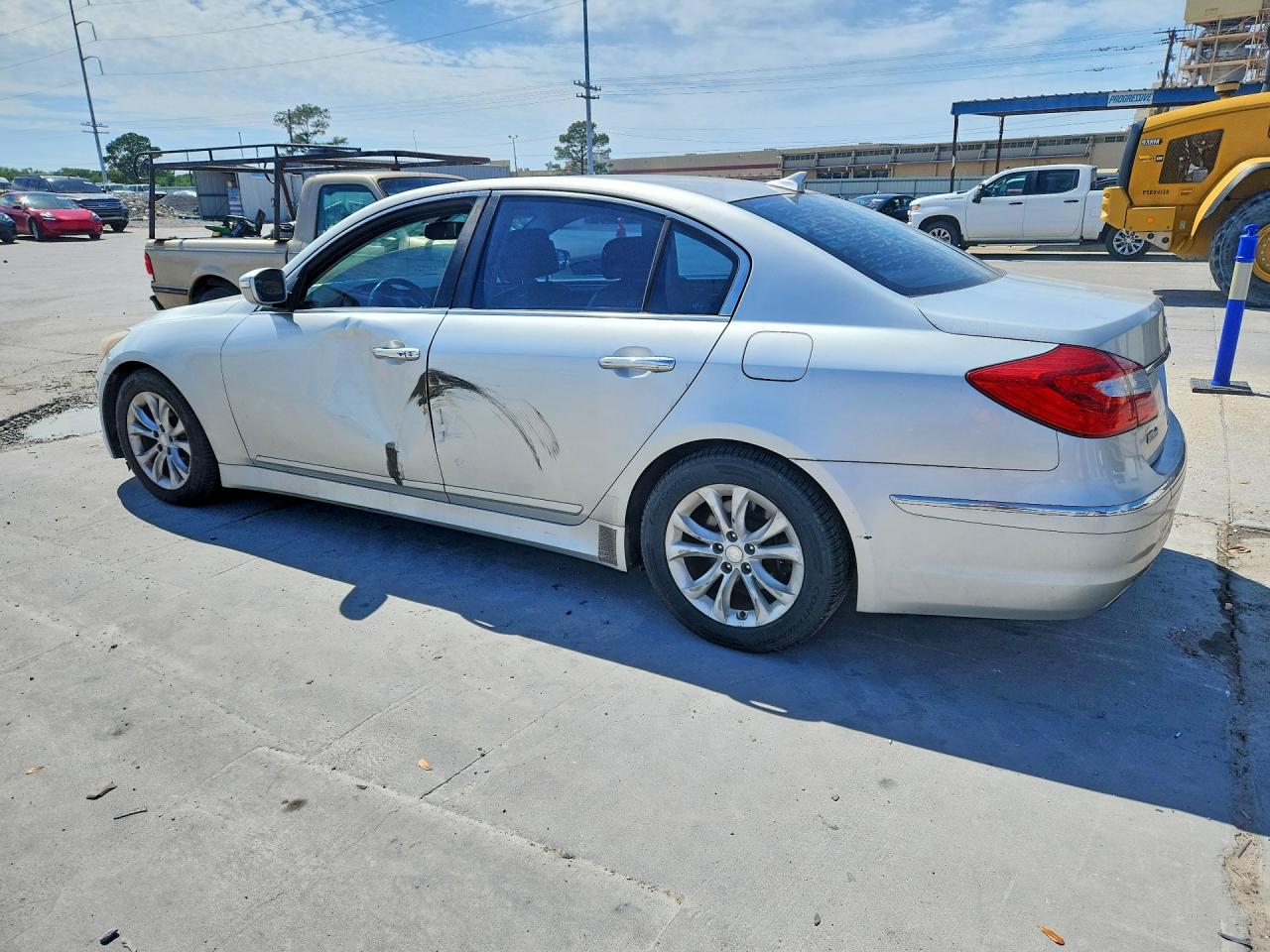 2013 HYUNDAI GENESIS 3.8L photo 2