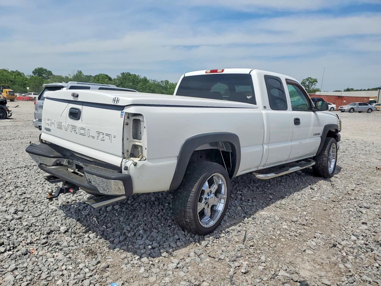 2005 CHEVROLET SILVERADO C2500 HEAVY DUTY photo 5