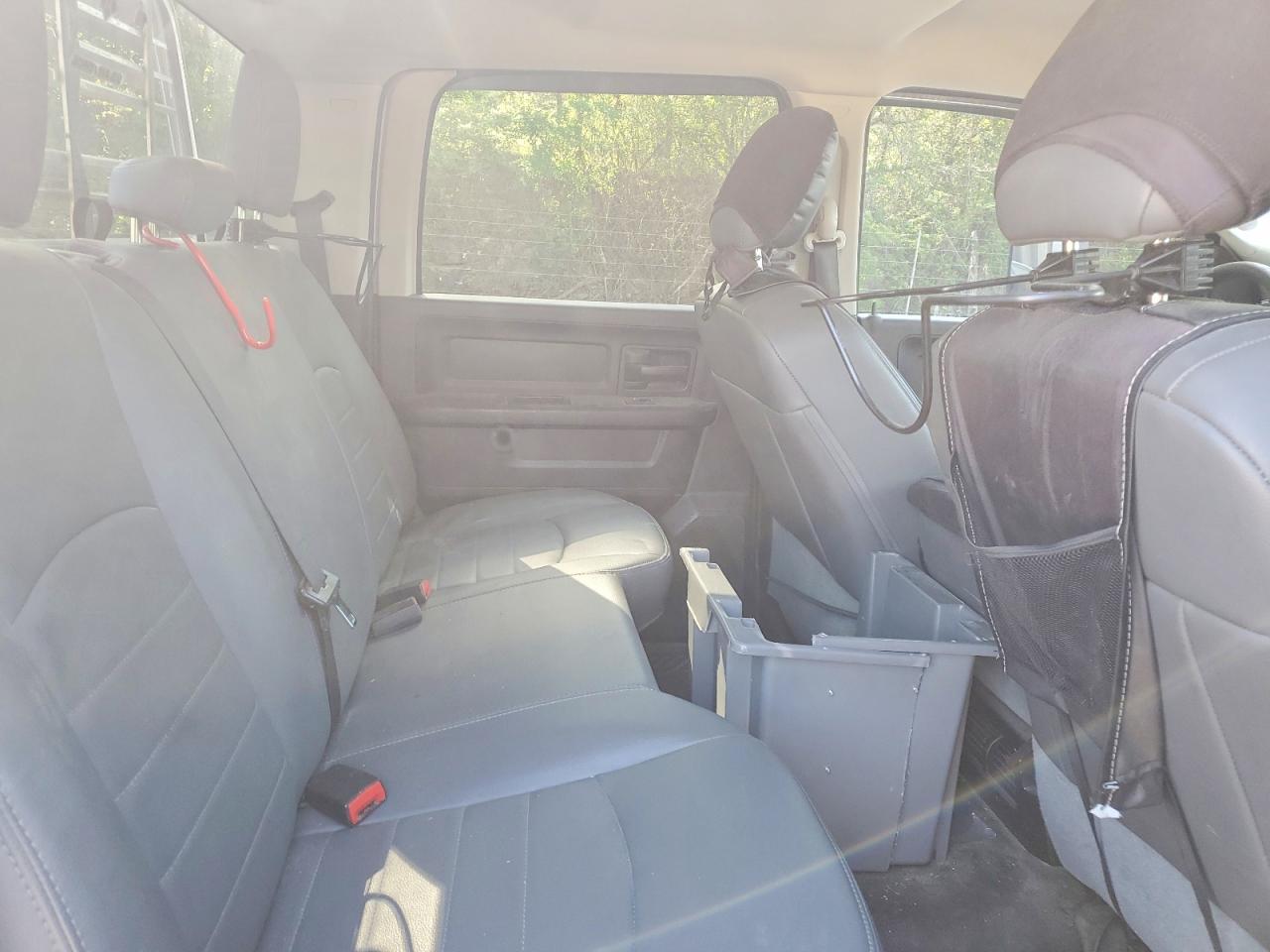 2018 RAM 3500 ST photo 28