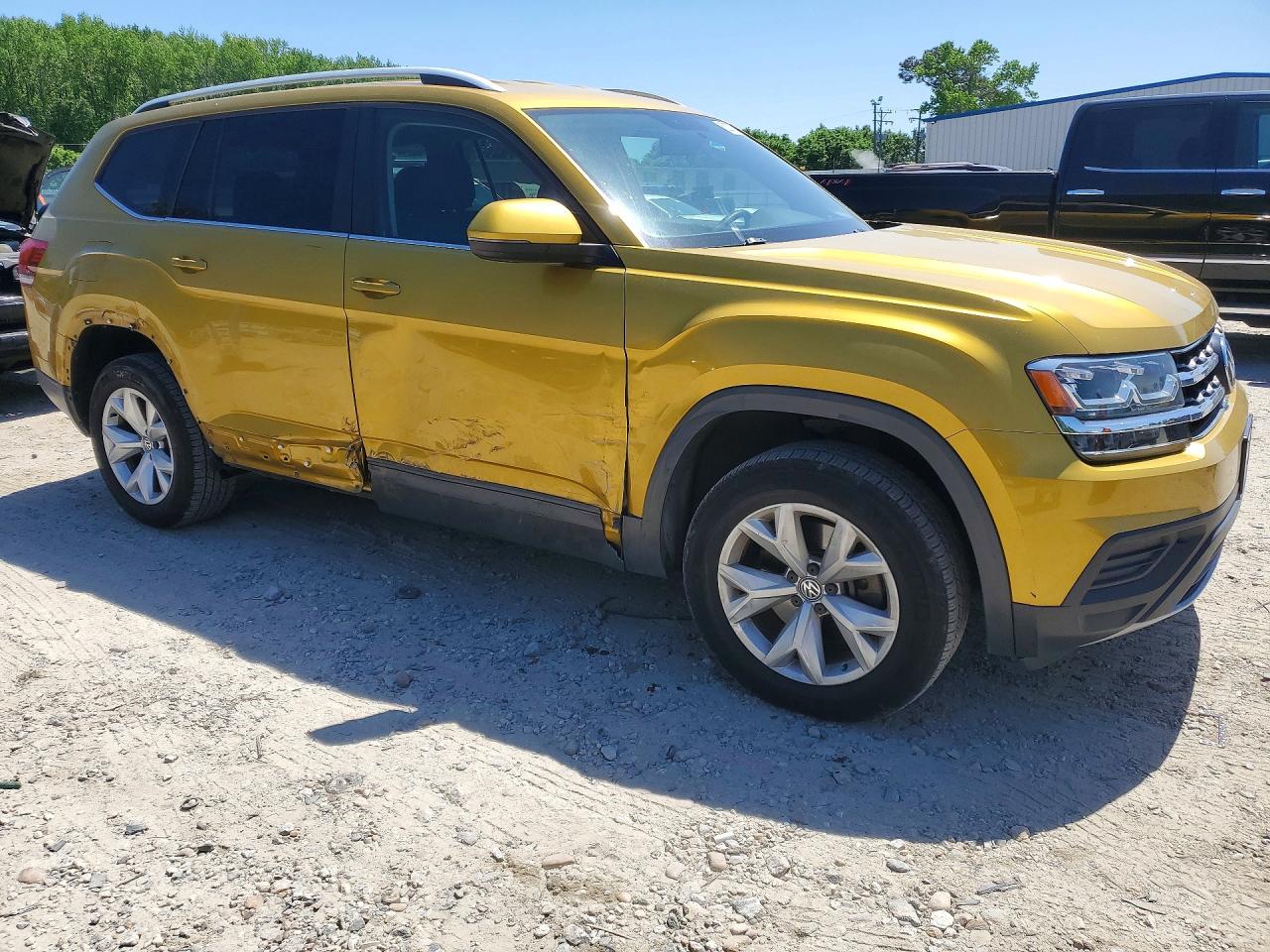 2018 VOLKSWAGEN ATLAS photo 10
