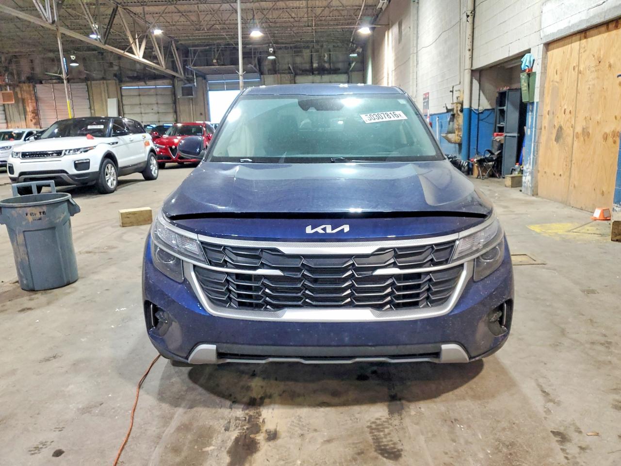 2025 KIA SELTOS LX photo 9