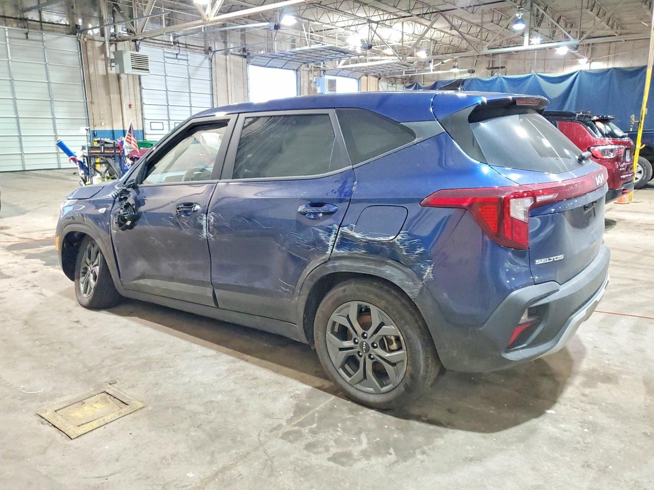 2025 KIA SELTOS LX photo 3
