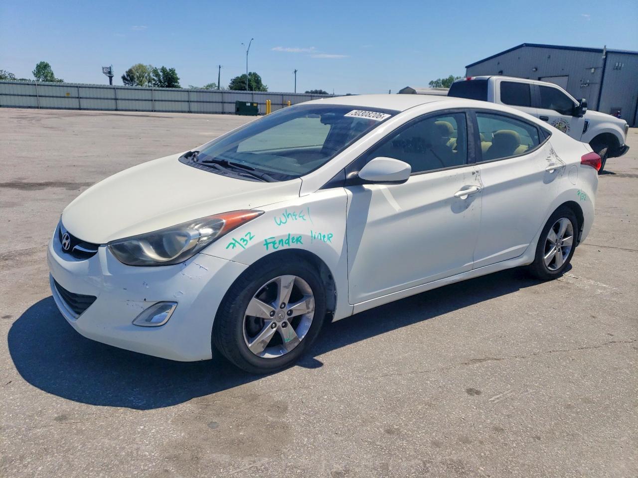 2013 HYUNDAI ELANTRA