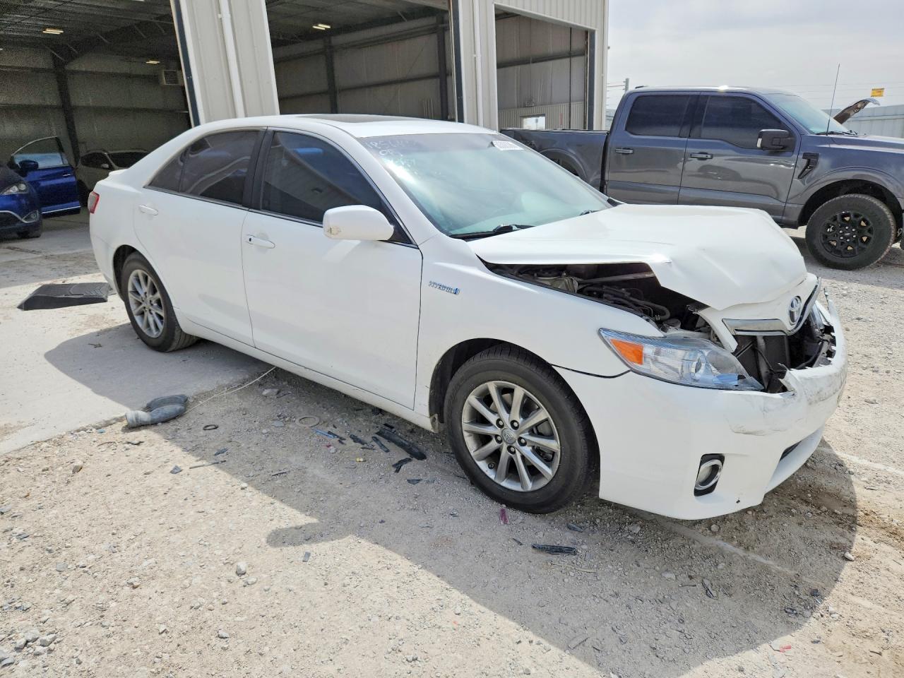 2011 TOYOTA CAMRY HYBRID photo 4