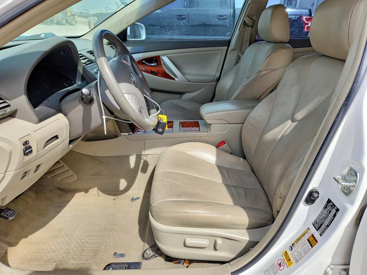 2011 TOYOTA CAMRY HYBRID photo 7