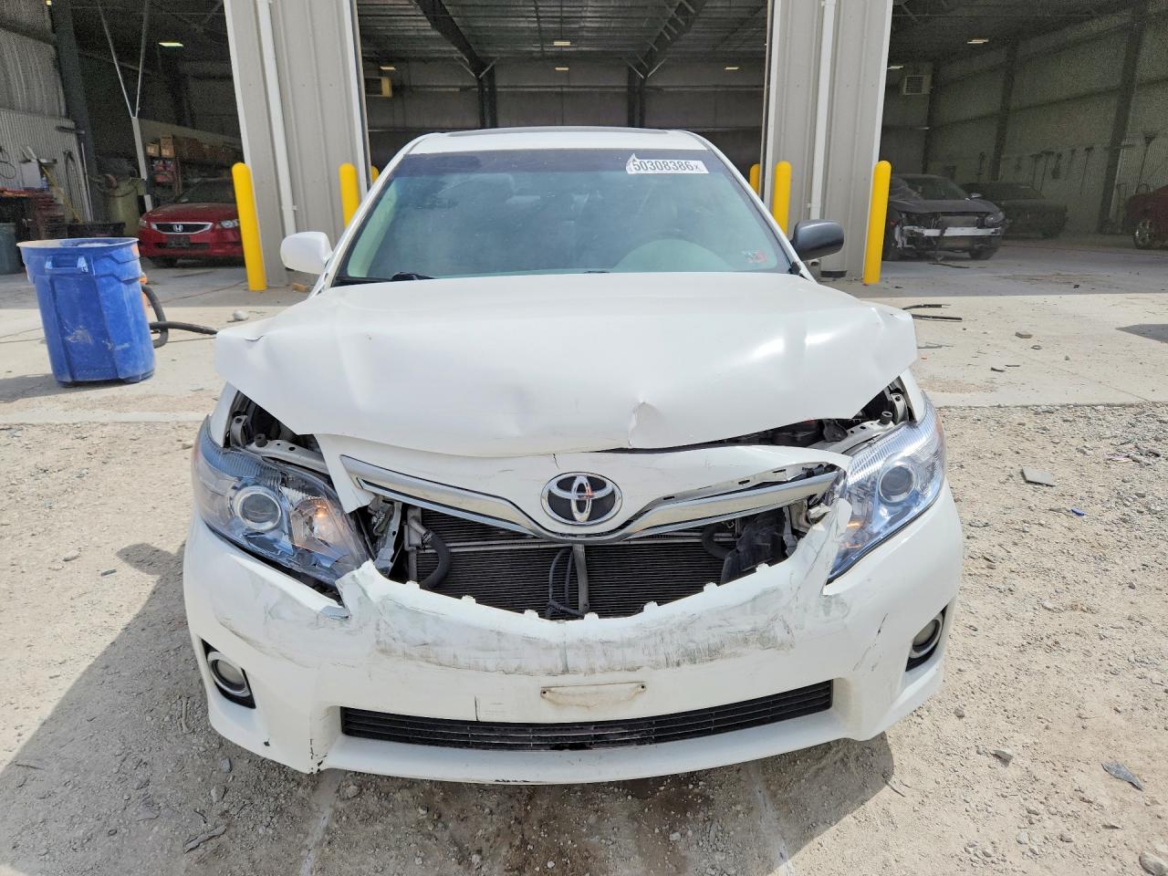 2011 TOYOTA CAMRY HYBRID photo 5