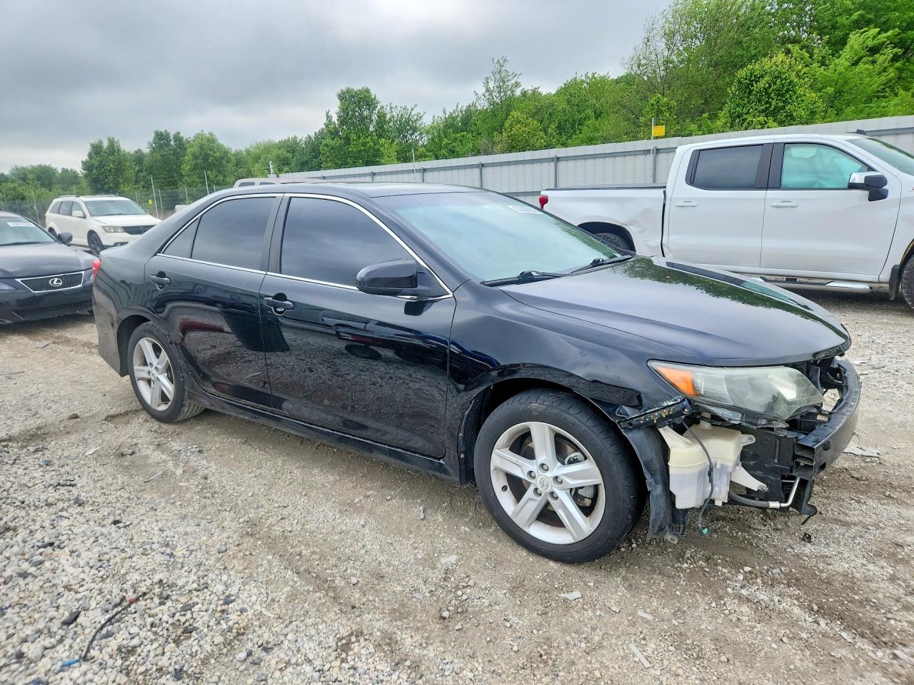 2012 TOYOTA CAMRY SE photo 10