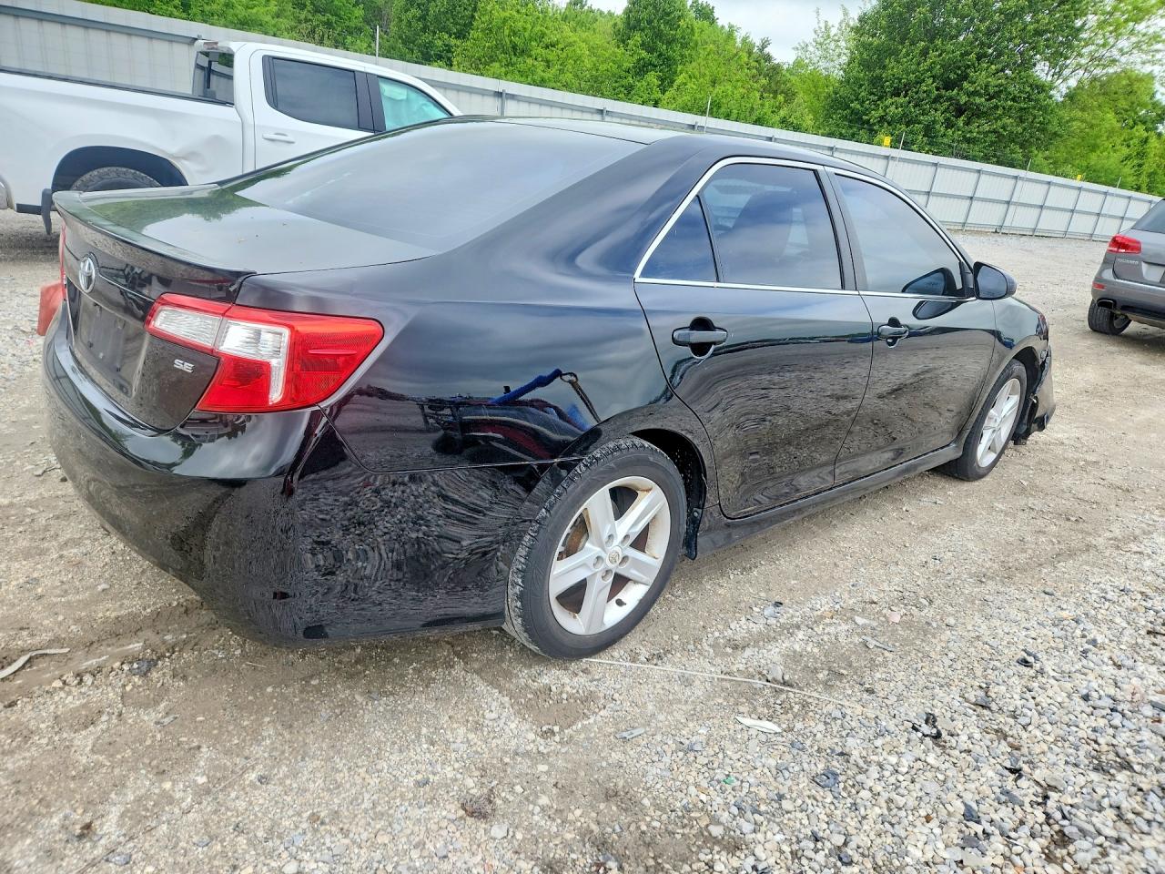 2012 TOYOTA CAMRY SE photo 7