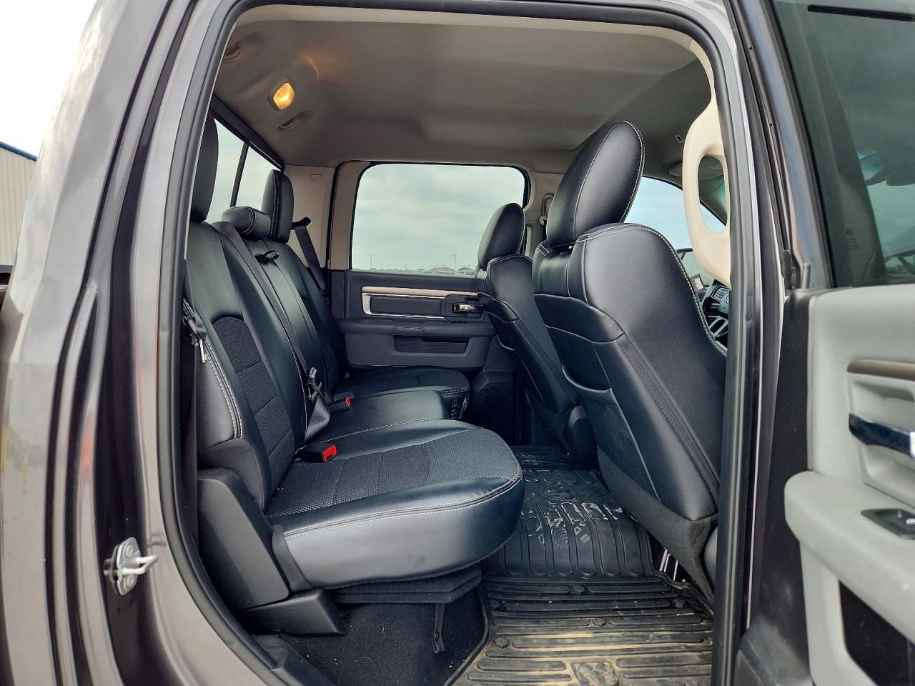 2018 RAM 1500 SLT photo 28