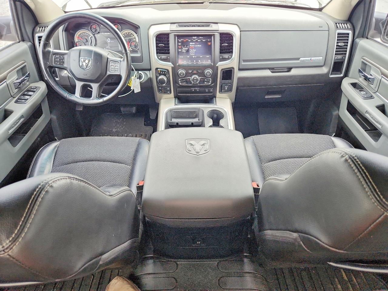 2018 RAM 1500 SLT photo 22